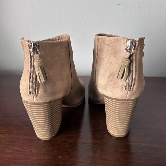 Kenneth Cole Reaction Tan Lasercut Keep Close Peep Toe High Heel Ankle Booties 9 - Picture 5 of 10